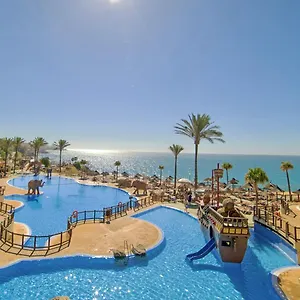 Hotel World ****